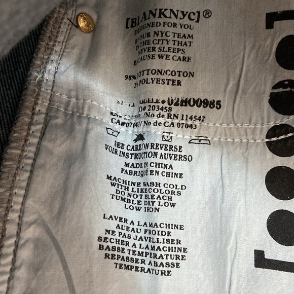 New BlankNYC Metallic Weave Denim Micro Miniskirt Dark Wash Gold Glitter Sz 29 - Picture 8 of 8